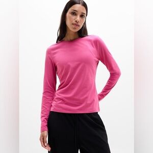 Women's Pink Athletic Long Sleeve Top